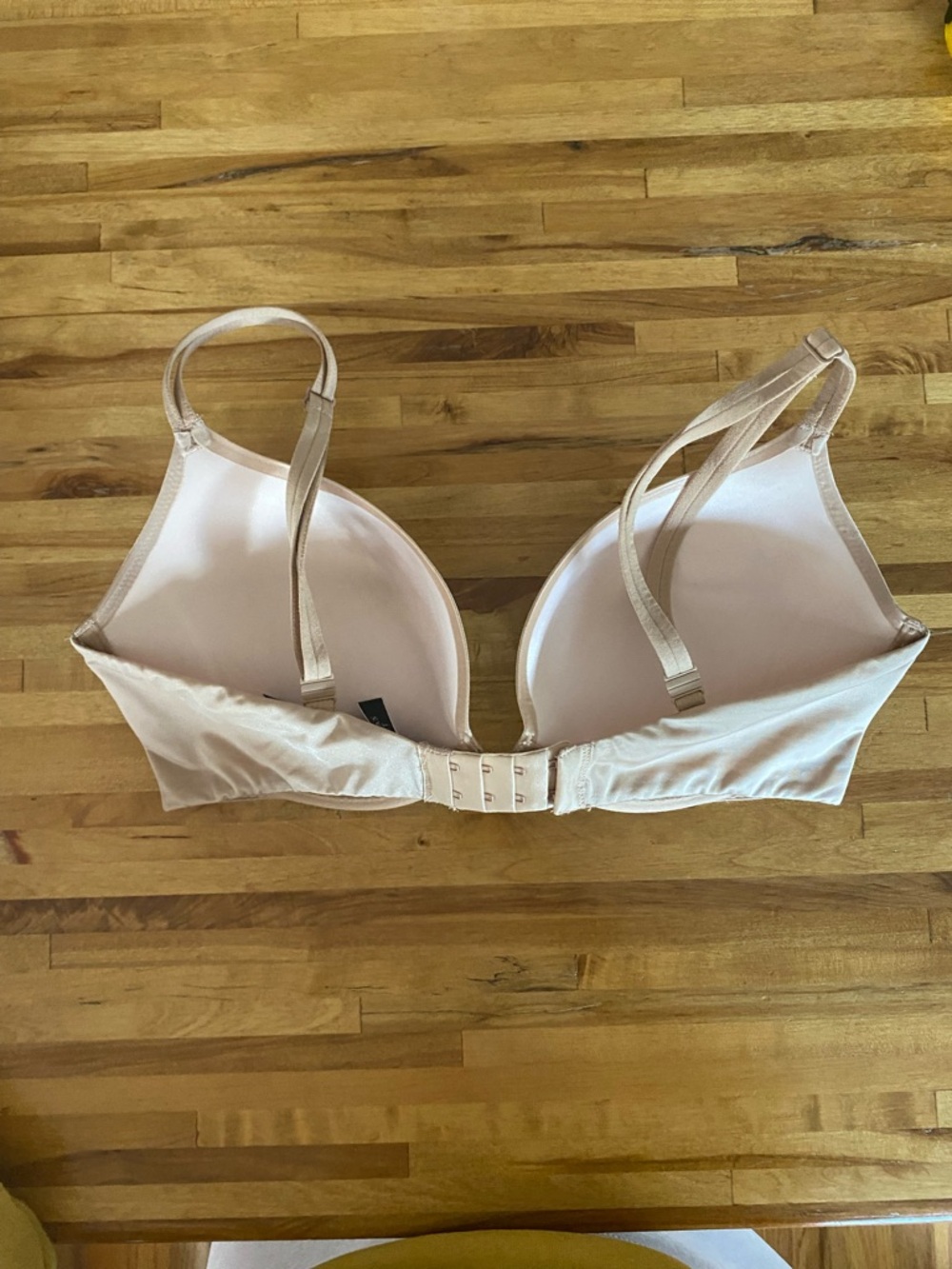 Victoria’s Secret Very Sexy Push-up bra - Picture 3 of 5